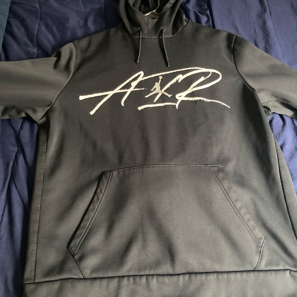 Men’s size large Air Jordan sweat suit I great condition!